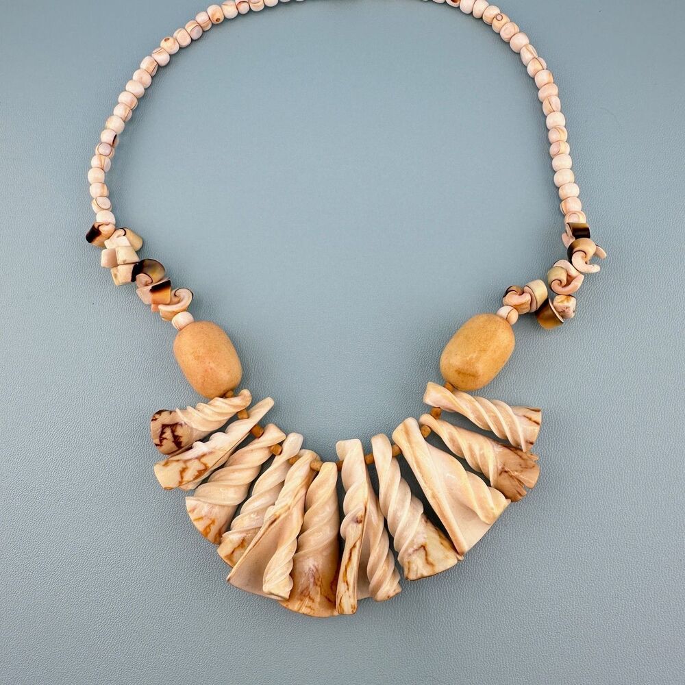 Vintage Sea Shell Necklace Large Statement Peach Beige Curly Cone Spiral Beach